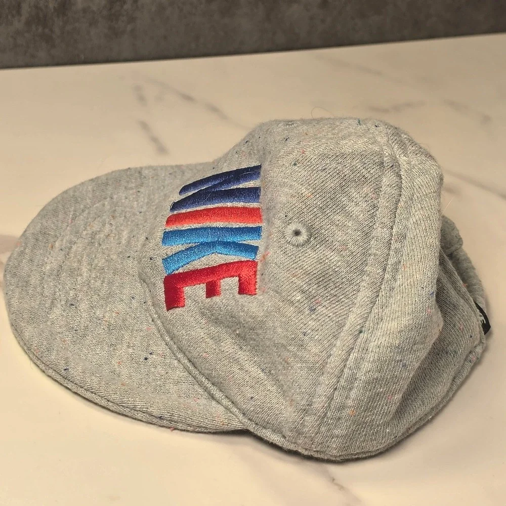 Nike Newborn Baby Grey Heather Confetti Speckled Embroidered Logo Baseball Hat